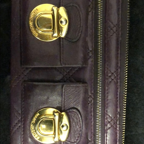Marc Jacobs zipper wallet with 2 front pockets - Picture 7 of 8